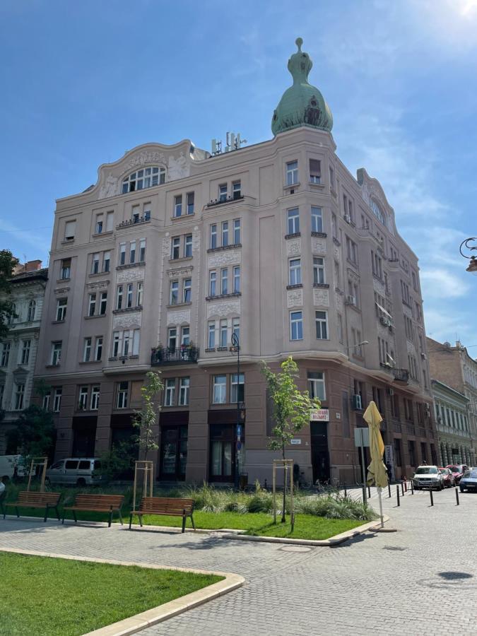 בודפשט Bakats Square Premium Apartment With Ac מראה חיצוני תמונה