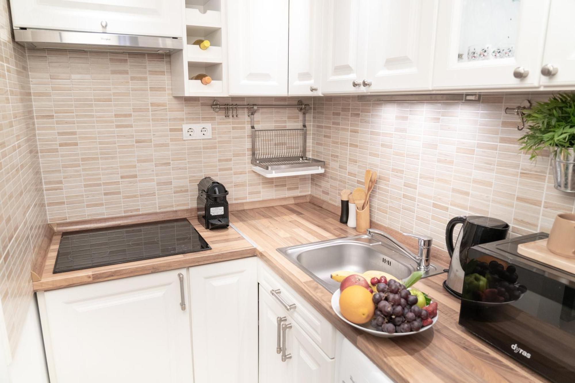 בודפשט Bakats Square Premium Apartment With Ac מראה חיצוני תמונה