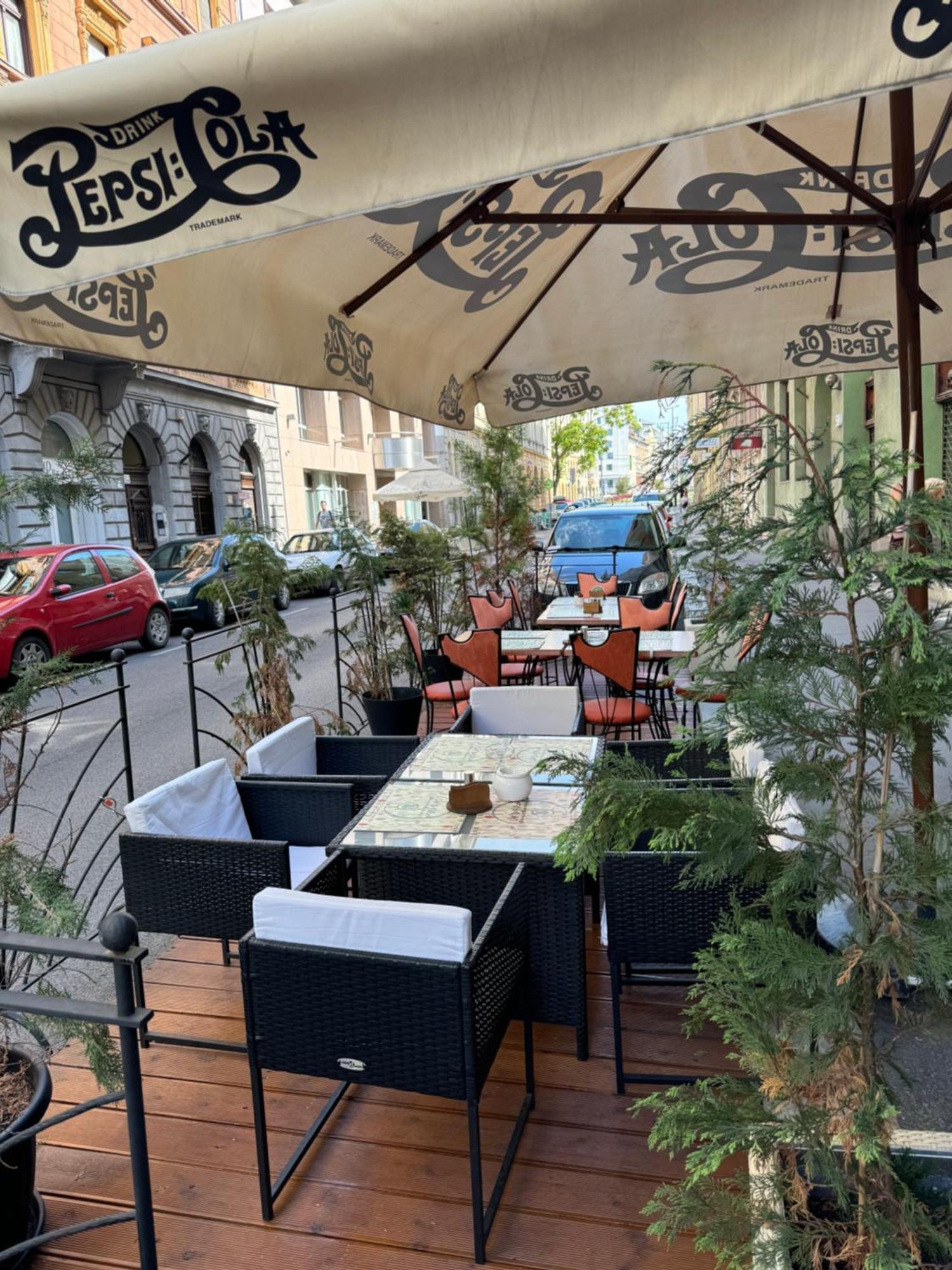 בודפשט Bakats Square Premium Apartment With Ac מראה חיצוני תמונה